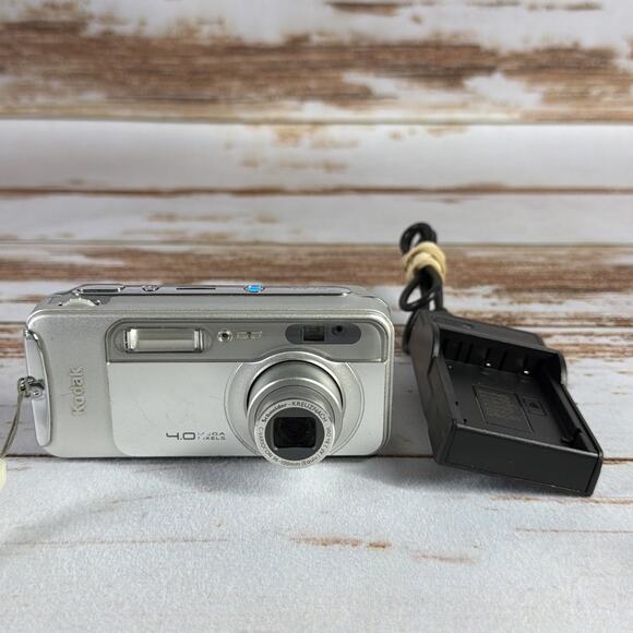 Kodak EasyShare LS743 4.0MP Digital Camera – Tested Working – Schneider Lens - Picture 1 of 7